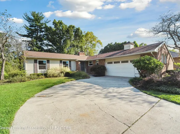 2826 N Cambridge Rd, Lansing, MI 48911