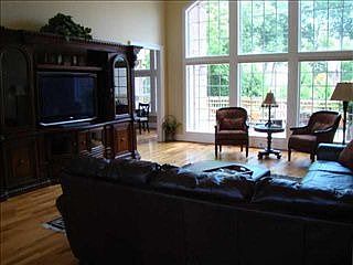 4th image of 105 Pee Dee Ln