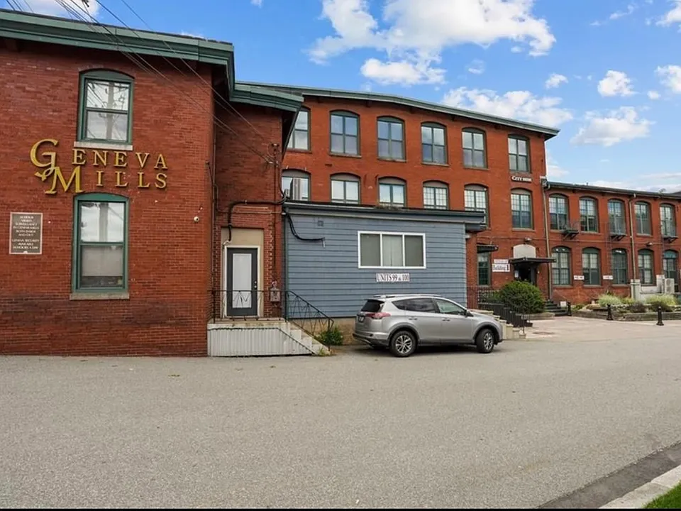 1117 Douglas Ave #120