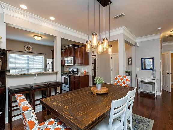 5th image of 404 Marlowe Ct