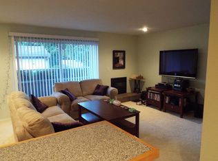 12037 100th Ave NE APT 101, Kirkland, WA 98034