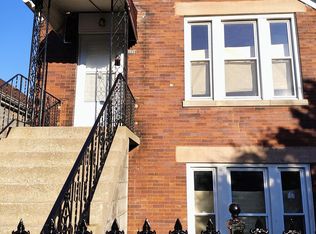 3329 S Oakley Ave Unit 1, Chicago, IL 60608
