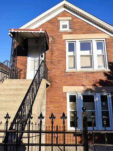 3329 S Oakley Ave #1 Photo 1