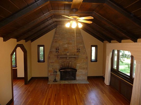 floor to ceiling fireplace