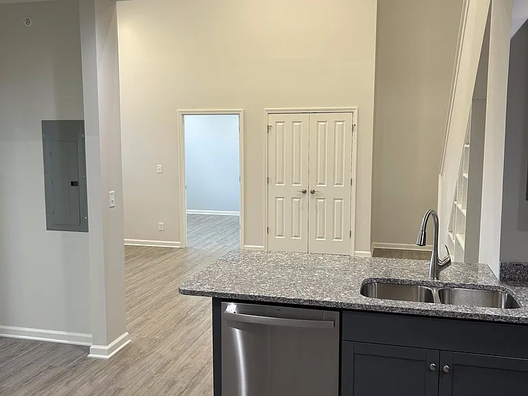 2200 Bradley Ave #202 — Photo 16