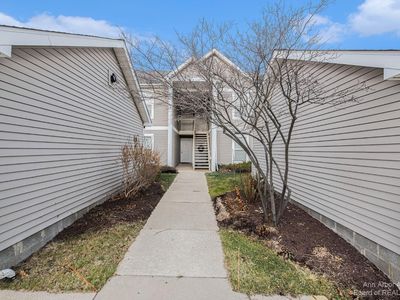 1294 Heatherwood Ln, Ann Arbor, MI, 48108