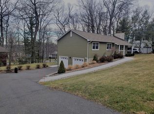 42 Valley View Trl, Sparta, NJ 07871