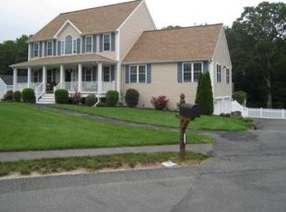 8 Meadowview Ln, Whitman, MA 02382