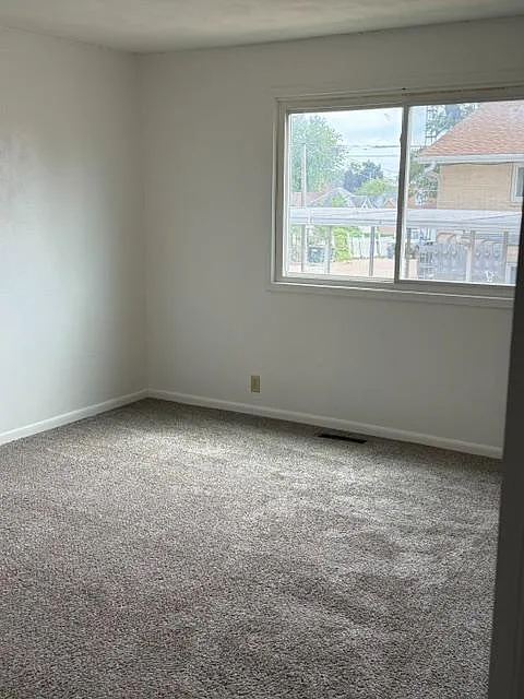 612 W Main Street #1 - 4 — Photo 3
