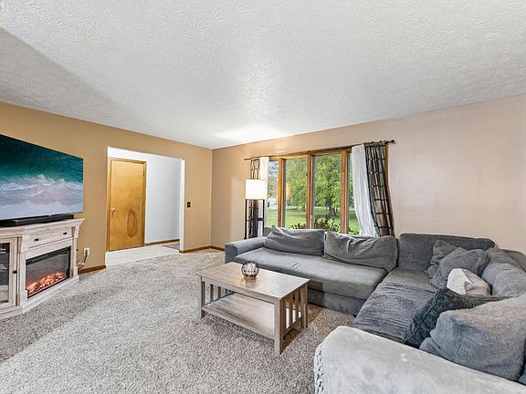 3rd image of 6607 Poorman Rd