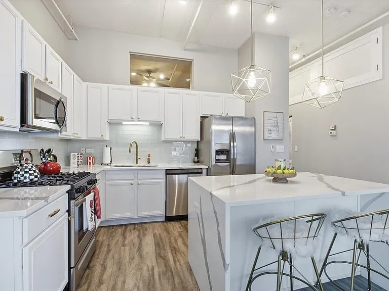 740 W Fulton St #1108 — Photo 2