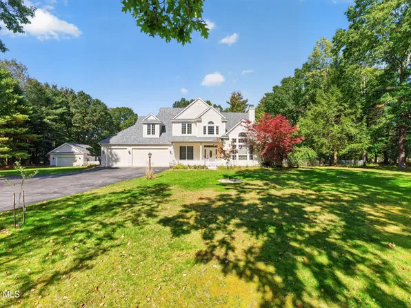 31 Briarhurst Drive, Gansevoort, NY 12831