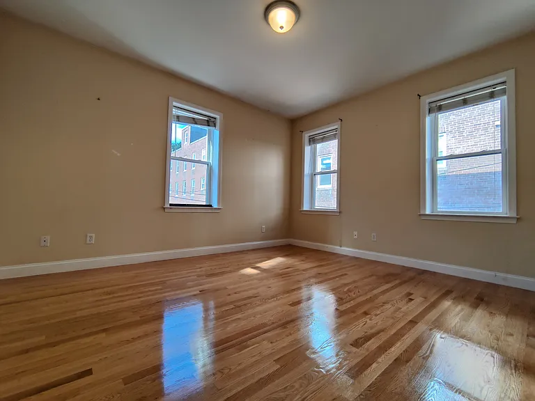49 Saint Marys St #3 — Photo 16