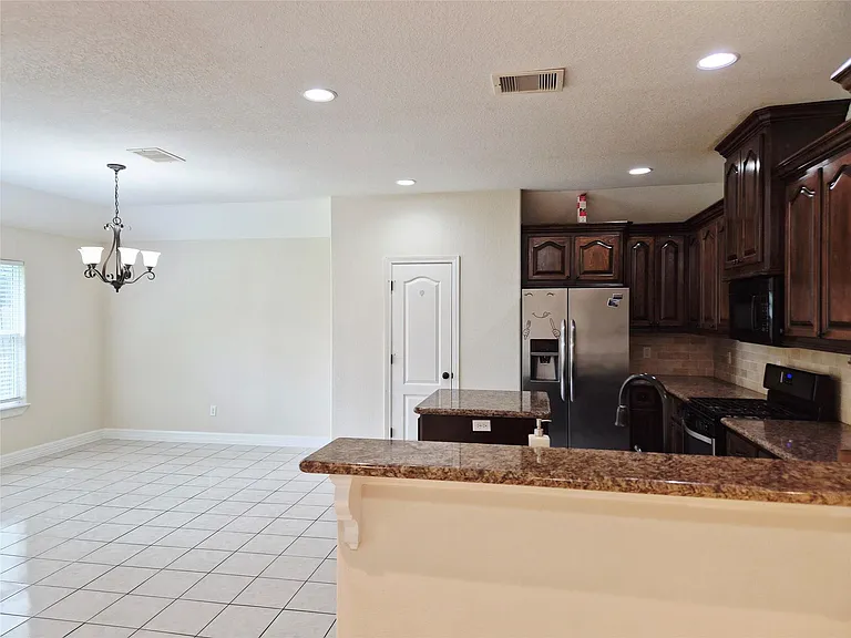 218 Majestic Oak Cir — Photo 3