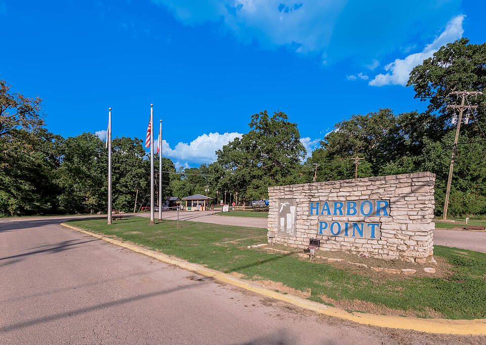 1st image of 844 Harbor View Dr