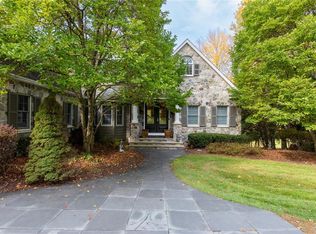 126 Mountain View Pl, East Stroudsburg, PA 18302