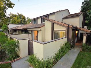 25712 Vista Fairways Dr, Santa Clarita, CA 91355