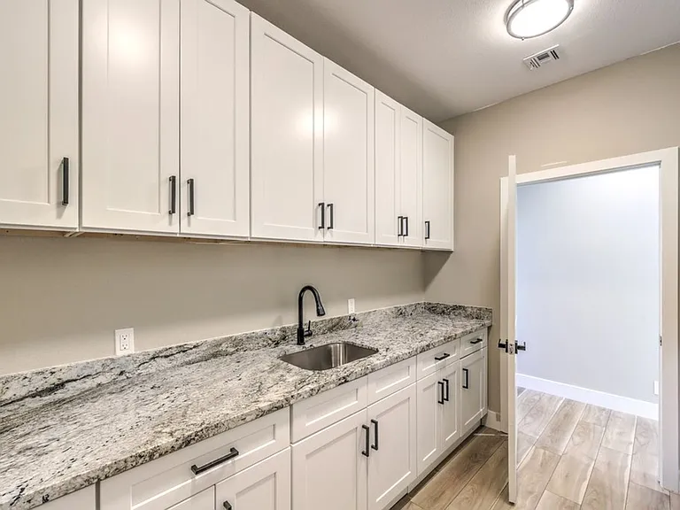 729 Milan Ave — Photo 34