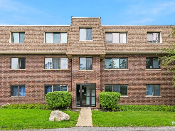 1422 Carol Ct APT 3A, Palatine, IL 60074