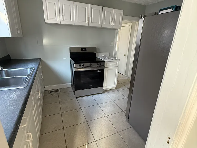 1410 Whatley St — Photo 13