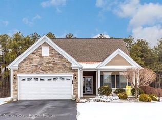 15 Gainsborough La, Manchester, NJ 08759