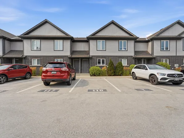 7768 Ascot Cir, Niagara Falls, ON L2H 3H2
