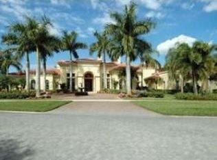 13761 Pondview Cir, Naples, FL 34119