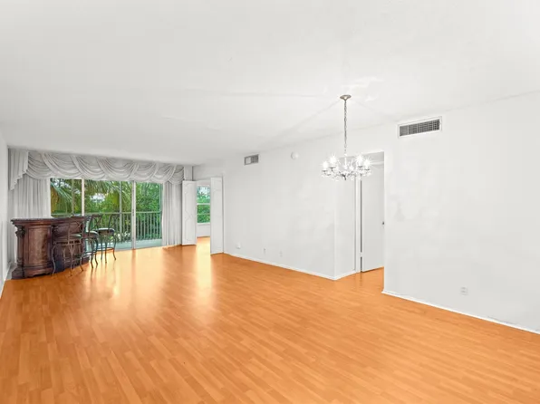 3200 N Palm Aire Drive #303, Pompano Beach, FL 33069