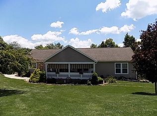 537 Pleasant View Dr, Apollo, PA 15613