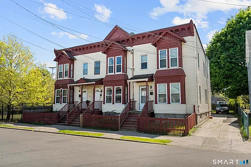 704 Maple St #704 Photo 1