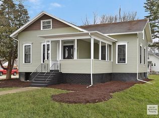 325 E Dekalb St, Somonauk, IL 60552
