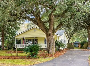 6949 Whitcomb Dr, North Charleston, SC 29406