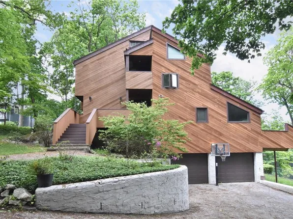 4 Hall Place, Hastings-on-Hudson, NY 10706
