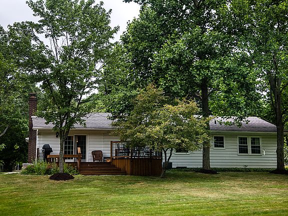 4th image of 8085 N Hills Dr