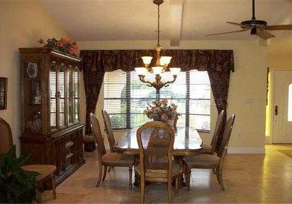 Spacious Dining Room