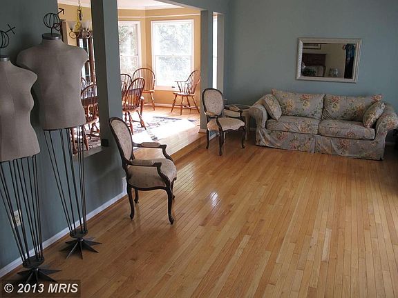 4th image of 11677 Gilman Ln
