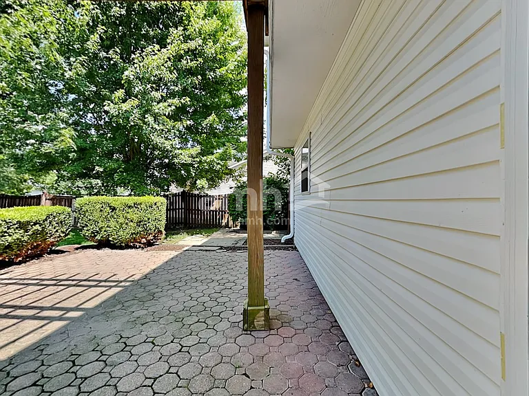 1178 Oak Leaf Rd — Photo 17