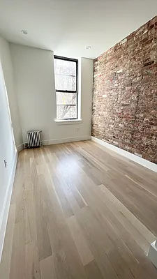 Rented by Jonis Realty | media 2