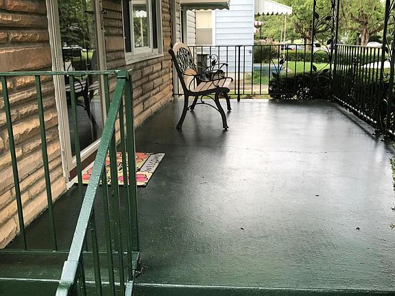 4th image of 1059 E 22nd Ave