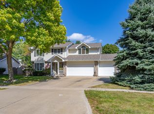 4763 Fieldstone Dr, West Des Moines, IA 50265