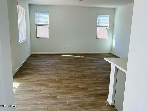 5th image of 35895 W Santa Monica Ave