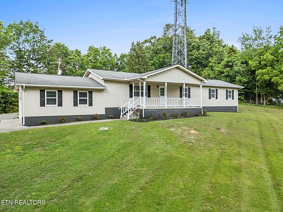2nd image of 604 Reed Dr