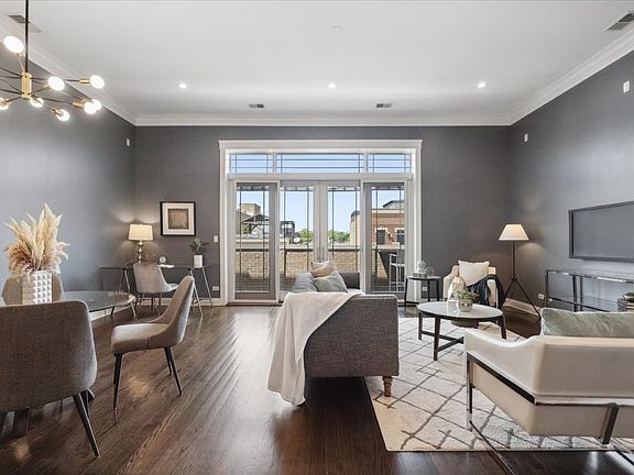 4th image of 1423 W Belmont Ave APT 4