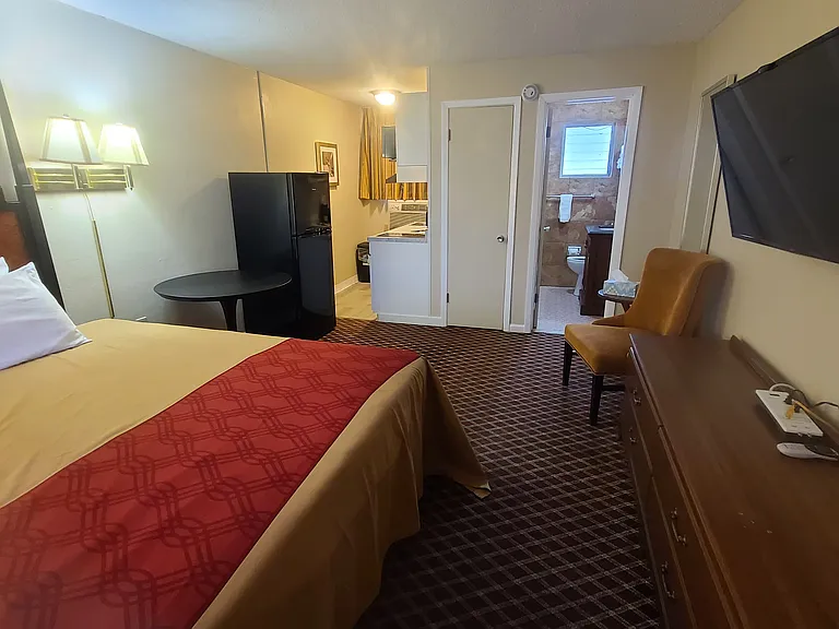 Presque Isle Extended Stay Suites — Photo 33