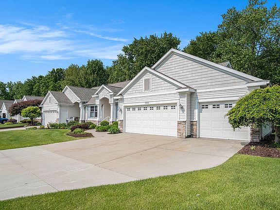 3rd image of 1313 Linwood Dr NW