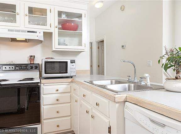 2nd image of 3237 Anella Ave