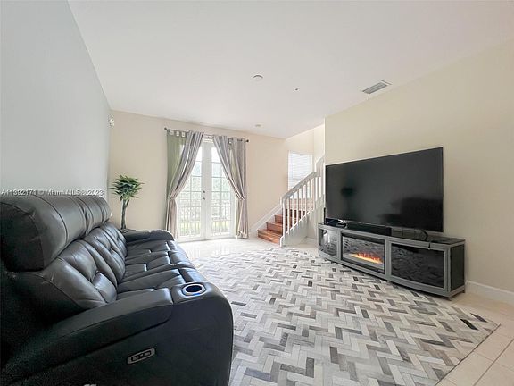 5th image of 410 SW 147th Ave #5005
