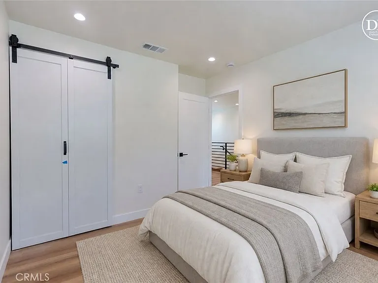 5221 E Willow — Photo 5