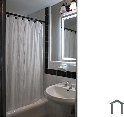 1324 Locust St #5XX — Photo 7