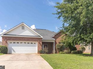 605 Stirling Bridge Dr, Warner Robins, GA 31088